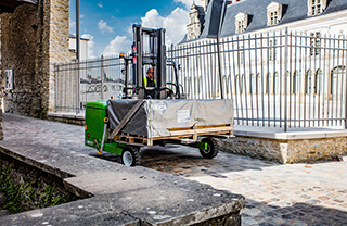 Moffett fork truck